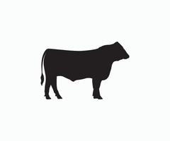 Angus-Kuh-Silhouette-Vektor. angus, dekret, vieh, kühe, stier, kuh, einschüchtern, kunst, kunstwerk, malerei, silhouette. vektor