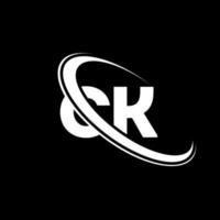 ck-Logo. ck-Design. weißer ck-buchstabe. ck-Buchstaben-Logo-Design. Anfangsbuchstabe ck verknüpfter Kreis Monogramm-Logo in Großbuchstaben. vektor