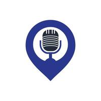 podcast och Karta stift logotyp design. studio tabell mikrofon med utsända ikon design. vektor