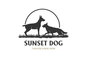 solnedgång soluppgång doberman pinscher och tysk herde hund på gräs logotyp design vektor