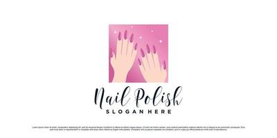 nagellack-logo-design für nagelkunststudio mit weiblicher hand und quadratischem konzept premium-vektor vektor