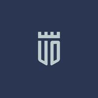 uo-logo-monogramm mit festungsschloss und schildstildesign vektor