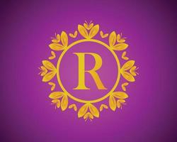 alfabet r lyx logotyp design med guld Färg gradering och guld blad cirkel lämplig för badning, hotell, skönhet och grooming. mot en violett sammet bakgrund. vektor