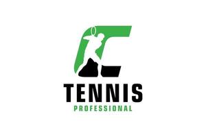 buchstabe c mit tennisspieler-silhouette-logo-design. Vektordesign-Vorlagenelemente für Sportteams oder Corporate Identity. vektor
