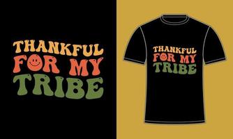 Fröhliches, dankbares Thanksgiving-T-Shirt-Design vektor