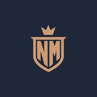 nm monogram första logotyp med skydda och krona stil vektor