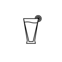 Pilsner oder Bierglas-Symbol mit Zitronenscheibe auf weißem Hintergrund. Einfach, Linie, Silhouette und sauberer Stil. Schwarz und weiß. geeignet für symbol, zeichen, symbol oder logo vektor