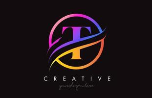 kreatives buchstabe t-logo mit lila orange farben und kreis-swoosh-schnitt-designvektor vektor
