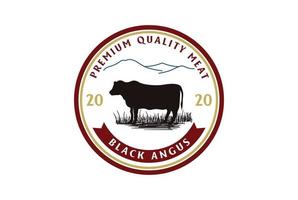 vintage black angus kuh rinderfarm vieh für rindfleisch abzeichen emblem label logo design vektor