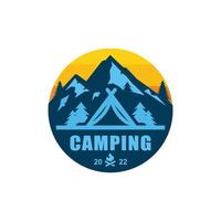 Camping-Logo-Design-Vektor-Illustration vektor