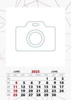 Wandkalender Planer Vorlage für Juni 2023, Woche beginnt am Sonntag. vektor