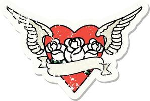 Distressed Sticker Tattoo im traditionellen Stil des Herzens mit Flügeln, Blumen und Banner vektor