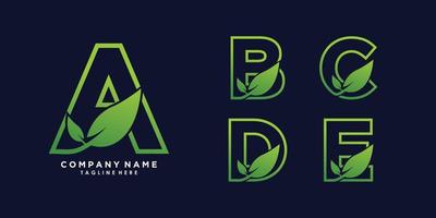 buchstabe a, b, c, d, e logo design mit blatt kreatives konzept premium vektor