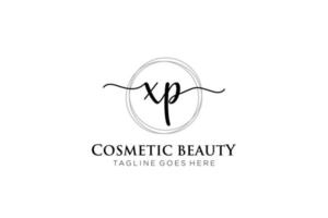 första xp feminin logotyp skönhet monogram och elegant logotyp design, handstil logotyp av första signatur, bröllop, mode, blommig och botanisk med kreativ mall. vektor