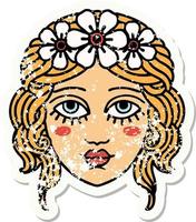 Traditionelles Distressed Sticker Tattoo des weiblichen Gesichts mit Blumenkrone vektor