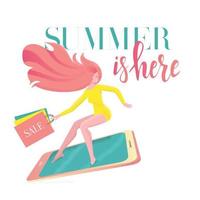 Schriftzug Sommer ist hier auf der Karte mit Mädchen, die in Eile auf dem Smartphone surfen, um mit Einkaufstüten zu verkaufen. rabattbanner, werbung. moderne flache vektorillustration mit beschaffenheiten auf weißem hintergrund vektor