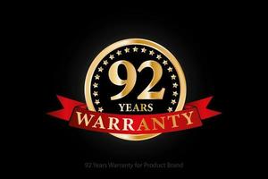 92 Jahre Garantie goldenes Logo mit Ring und rotem Band isoliert auf schwarzem Hintergrund, Vektordesign für Produktgarantie, Garantie, Service, Unternehmen und Ihr Unternehmen. vektor