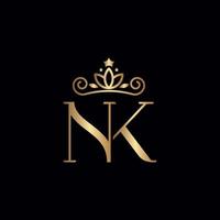 gold nk logo krone schönheit vektor