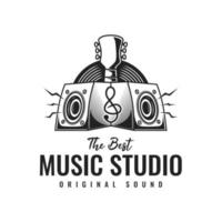 gitarr, vinyl spela in, salong högtalare årgång retro illustration vektor för musik studio logotyp design mall