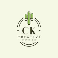 ck Anfangsbuchstabe grüner Kaktus-Logo-Vektor vektor