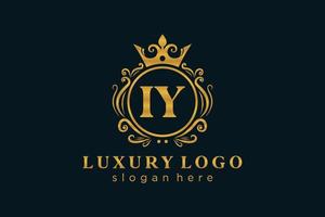 Initial iy Letter Royal Luxury Logo Vorlage in Vektorgrafiken für Restaurant, Lizenzgebühren, Boutique, Café, Hotel, heraldisch, Schmuck, Mode und andere Vektorillustrationen. vektor