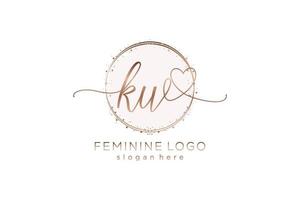 anfängliches kw-handschriftlogo mit kreisschablone vektorlogo der anfänglichen hochzeit, mode, floral und botanisch mit kreativer vorlage. vektor