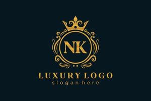 Royal Luxury Logo-Vorlage mit anfänglichem nk-Buchstaben in Vektorgrafiken für Restaurant, Lizenzgebühren, Boutique, Café, Hotel, Heraldik, Schmuck, Mode und andere Vektorillustrationen. vektor