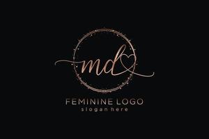 första md handstil logotyp med cirkel mall vektor logotyp av första bröllop, mode, blommig och botanisk med kreativ mall.