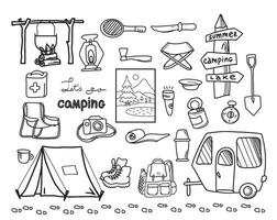 uppsättning av hand dragen skiss camping Utrustning symboler och ikoner. klotter element, vektor illustration. uppsättning av utomhus- element.