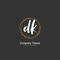 dk Anfangshandschrift und Signatur-Logo-Design mit Kreis. schönes design handgeschriebenes logo für mode, team, hochzeit, luxuslogo. vektor