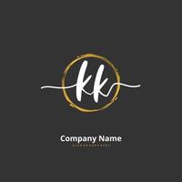 kk Anfangshandschrift und Signatur-Logo-Design mit Kreis. schönes design handgeschriebenes logo für mode, team, hochzeit, luxuslogo. vektor