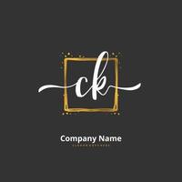 c k ck första handstil och signatur logotyp design med cirkel. skön design handskriven logotyp för mode, team, bröllop, lyx logotyp. vektor
