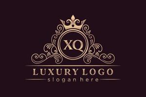 xq första brev guld calligraphic feminin blommig hand dragen heraldisk monogram antik årgång stil lyx logotyp design premie vektor