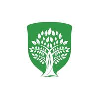 grüner Baum-Vektor-Logo-Design. Naturprodukt, Bioladen, Ökologiebetrieb, Alternativmedizin, Grüne Einheit, Garten, Landwirtschaft, Wald etc. vektor