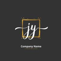 jy första handstil och signatur logotyp design med cirkel. skön design handskriven logotyp för mode, team, bröllop, lyx logotyp. vektor