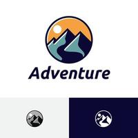 Kreis Berg Natur Klettern Camping Abenteuer Logo vektor
