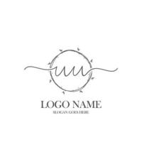anfängliches uu-schönheitsmonogramm und elegantes logo-design, handschriftliches logo der ersten unterschrift, hochzeit, mode, blumen und botanik mit kreativer vorlage. vektor