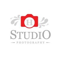 Logo-Design des Fotostudios mit typografischem Vektor