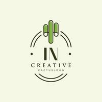 im Anfangsbuchstaben grüner Kaktus-Logo-Vektor vektor