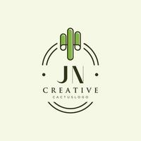 jn Anfangsbuchstabe grüner Kaktus-Logo-Vektor vektor