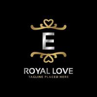 buchstabe e königliche herzform luxus vintage logo design für mode, hotel, hochzeit, restaurant, schönheitspflege vektor