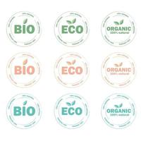 aufkleber, etikett, abzeichen und logo für öko-, bio-, bio-produkte. umweltfreundliches Abzeichen. Logo-Vorlage für organische und umweltfreundliche Produkte. vektor