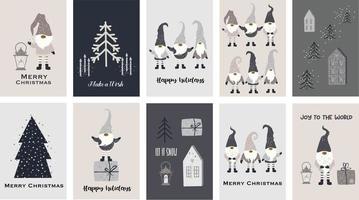 Weihnachtskarten mit entzückenden Gnomen und Feiertagszitaten. süßer Elf, Baum, Häuser vektor