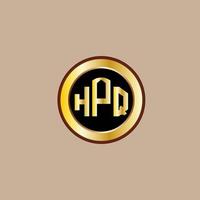 kreatives HPQ-Brief-Logo-Design mit goldenem Kreis vektor