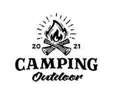 Camp-Logo mit Lagerfeuer. Outdoor-Camping-Label, Vektorillustration. vektor