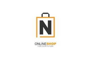 n Logo Onlineshop für Branding Company. Taschenschablonen-Vektorillustration für Ihre Marke. vektor