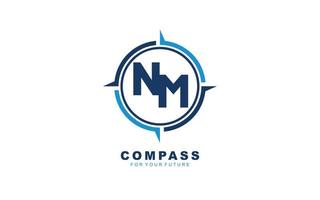 nm-Logo-Navigation für Markenunternehmen. Kompass-Vorlage, Vektorgrafik für Ihre Marke. vektor