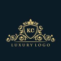 buchstabe kc logo mit luxuriösem goldschild. Eleganz-Logo-Vektorvorlage. vektor