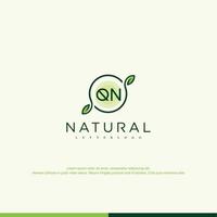 qn första naturlig logotyp vektor
