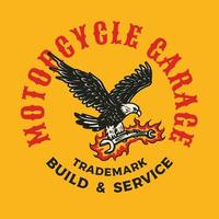 handgezeichneter vintage-stil des adler-logos, des motorrads und der garage mit individuellem logo-abzeichen vektor